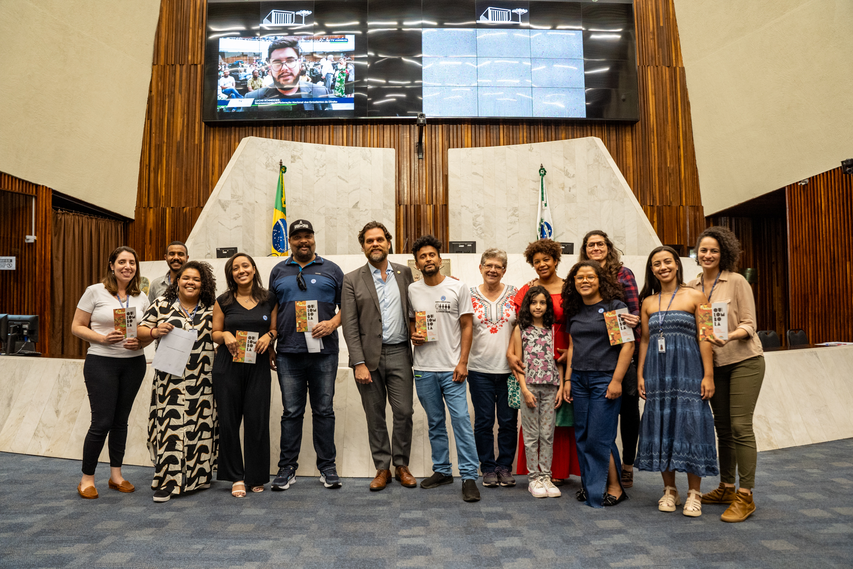 As comunidades quilombolas e organizações dialogaram com os parlamentares para elaboração da redação da proposta legislativa. Foto: Rafael Bertelli/ Mandato Deputado Goura