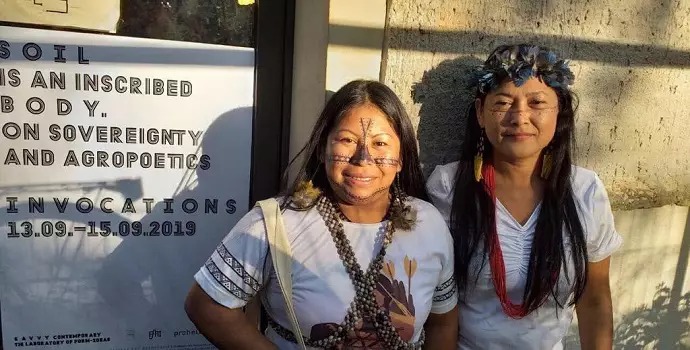 As indígenas Alessandra Muduruku e Vândria Borari participaram da Marcha Mundial pelo Clima, em Berlim / Foto: Portal GGN.