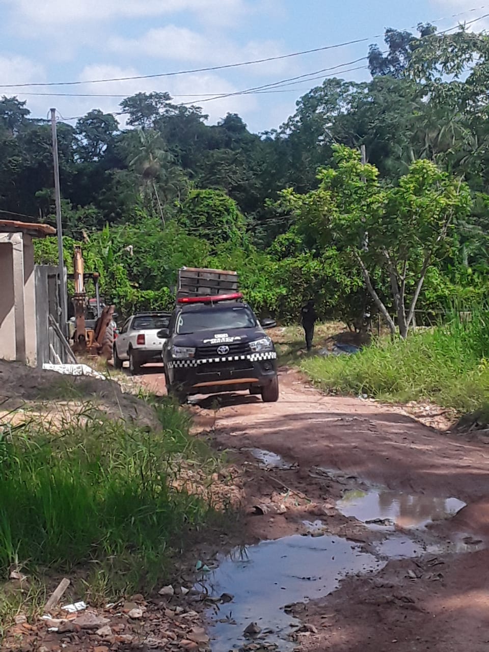 Ação de despejo foi executada por agentes da polícia civil e da Prefeitura de Barcarena / foto: Roberto Chipp