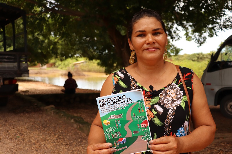 Presidente do quilombo Nazaré do Airi, Noelma Pantonja comemora a produção do Protocolo de Consulta dos Quilombos de Monte Alegre.