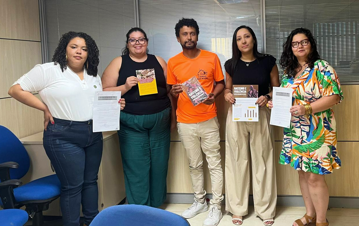 Fecoqui e Terra de Direitos estiveram reunidos com representantes dos Ministérios do Desenvolvimento Agrário e da Igualdade Racial. Foto: Governo Federal