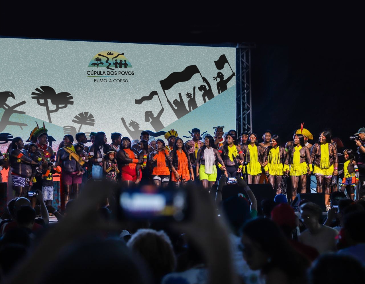 Ato de abertura reuniu povos indígenas, representantes de organizações sociais do Brasil e de fora. Foto: Priscila Ramos/ MST