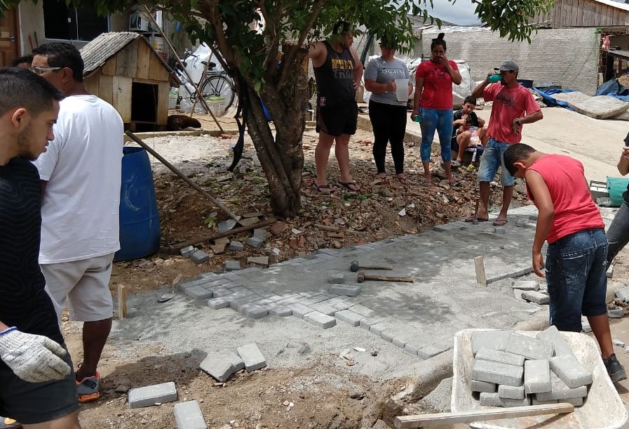 Moradores do local e apoiadores avançaram nas obras de urbanização da área. Foto Alice Correia