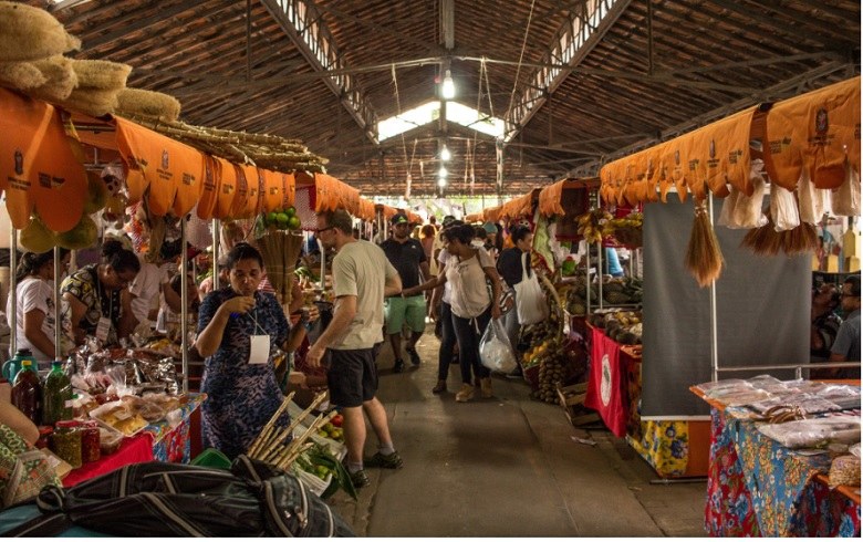 Espaço de atualização científica, o evento é também pretexto de diálogo com a sociedade e a comunidade sobre a temática da agroecologia, seus avanços e desafios e a problemática social