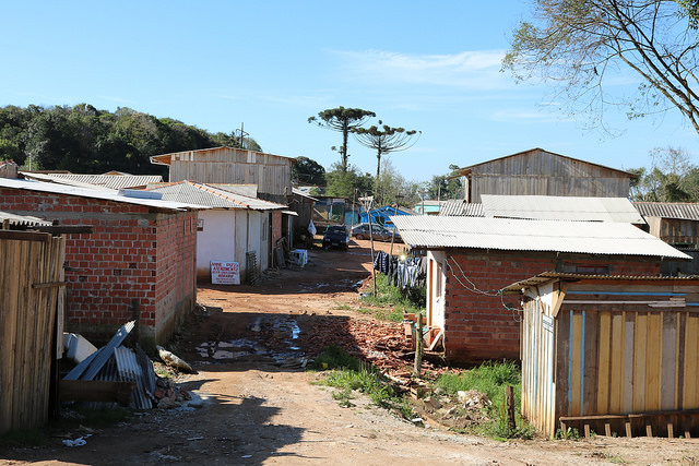 Ocupação Dona Cida, na CIC, reúne 400 famílias. Foto: Paula Zarth Padilha