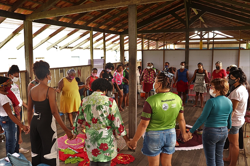 Mulheres da comunidade de Saracura, em Santarém (PA), seguem na luta pela titulação quilombola - Lanna Paulo Ramos