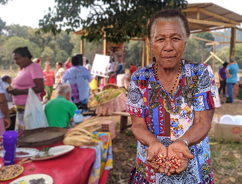 Quilombola de Serra do Apon (PR), Dona Vani é uma importante guardiã de sementes crioulas - Jaqueline Andrade / Terra de Direitos